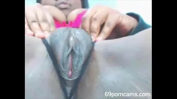 Μεγάλος Ebony Girl Rubs Her Fat Pussy And Squirts - More At θερμός σωλήνας