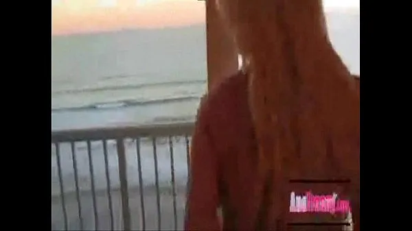 Velká Fucking hot blonde at the beach house teplá trubice