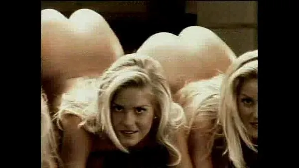 Grote Qin-----Video Centerfold - Dahm Triplets and Vanessa Gleason [1998 warme buis
