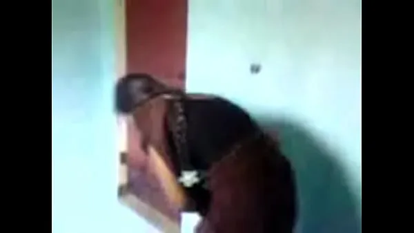 Velká Tamil girl show her pussy to her boss teplá trubice