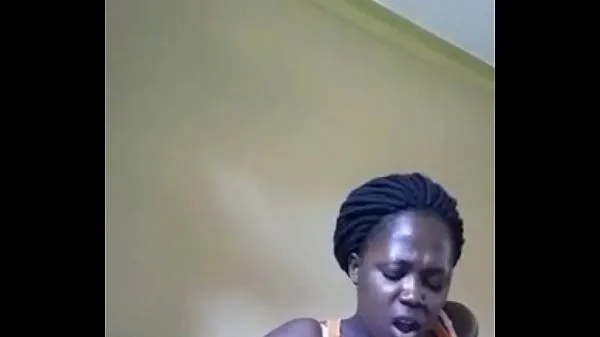 Veľká Zambian girl masturbating till she squirts teplá trubica