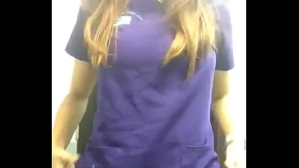 Nurse in toilette at work so bitch Tabung hangat yang besar