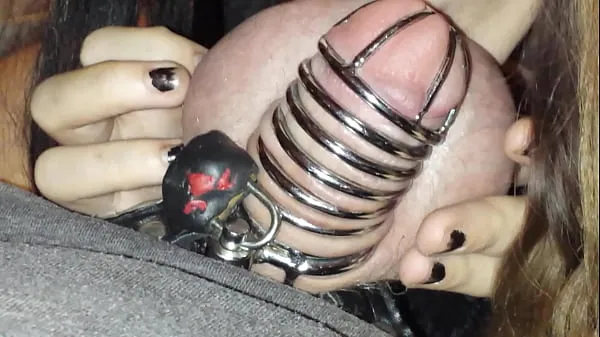 Grote chastity cage warme buis
