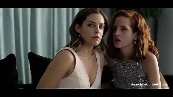 Riley Keough and Claire Calnan The Girlfriend Experience S01E10 2016 أنبوب دافئ كبير