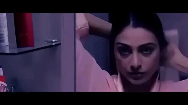 Actress Tabu Gets By Ghost أنبوب دافئ كبير