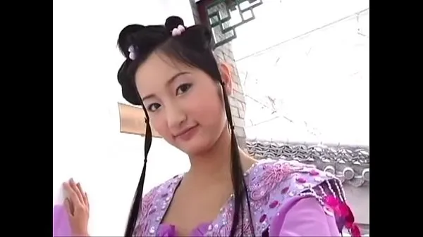 Stort cute chinese girl varmt rör