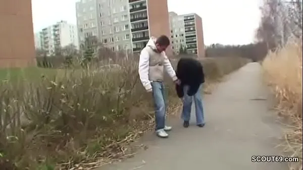 Nagy Young Boy Seduce homeless MILF m. to Fuck with Him meleg cső