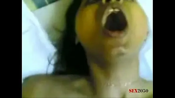 Stort Curvy busty Bengali MILF takes a load on her face by FILE PREFIX varmt rør