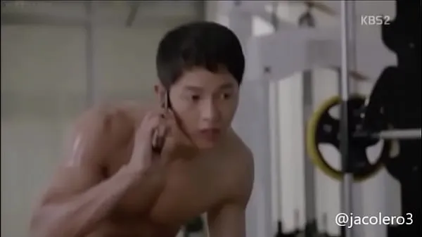 큰 Song Joong Ki workout scene 따뜻한 튜브