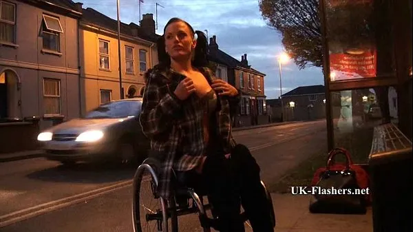 Big Leah Caprice Flashing Nude in Cheltenham from her Wheelchair warm Tube