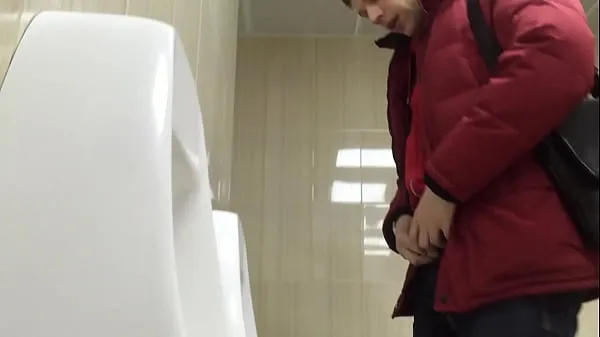 Ống ấm áp Spy Russian big dicks at urinal lớn