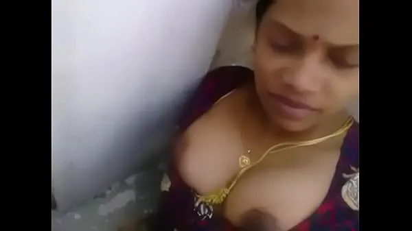 Hot sexy hindi young ladies hot video أنبوب دافئ كبير