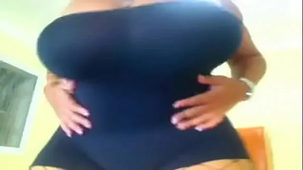 Nagy Giant Boobs On Webcam Milf meleg cső