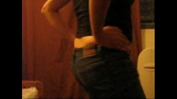 بڑی colombianita dancing in front the webcam in jeans and showing her ass in thong گرم ٹیوب