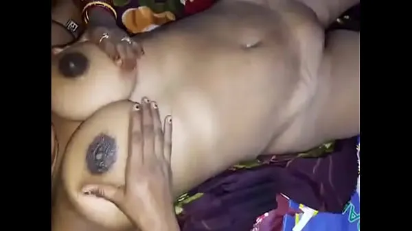 ใหญ่ Horny Desi big boobs wife give handjob n hard nip press ท่ออุ่น