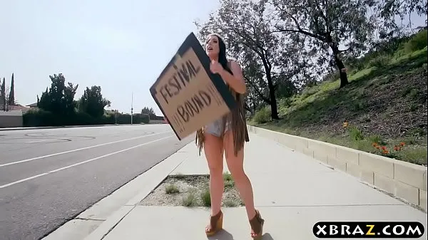 Nagy Huge boobs festival bitch gives up her ass for a ride meleg cső