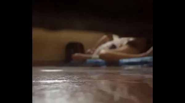 Büyük Sneaking video of a almost found out sıcak Tüp