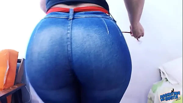 बड़ी Huge Round Ass Tiny Waist Jeans About to Explode गर्म ट्यूब