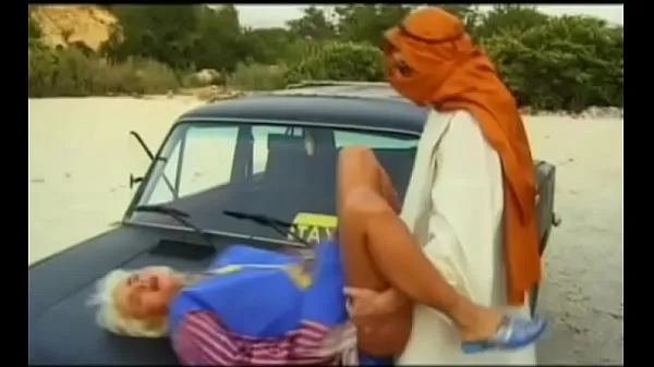 Angelica Assfucked by the Cab Driver أنبوب دافئ كبير