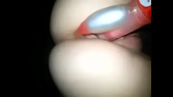 Gran Fucking my wife with a rabbittubo caliente