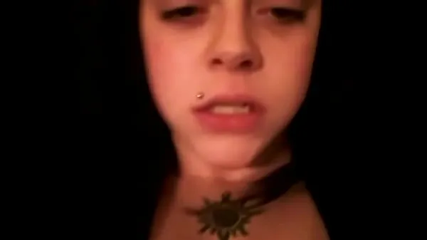 Stort Chubby teen makes a video for her bf varmt rør