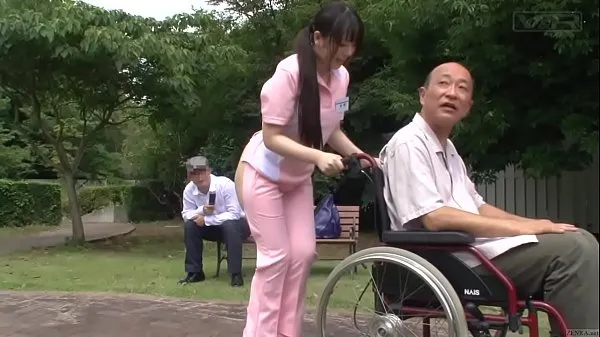 बड़ी Subtitled bizarre Japanese half naked caregiver outdoors गर्म ट्यूब