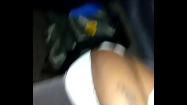 Fucking high slut in my car Tabung hangat yang besar