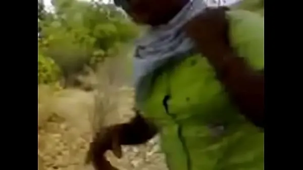 Stort indian girl fuck outdoor varmt rör