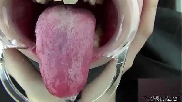 Suuri Saliva Tongue Fetish lämmin putki