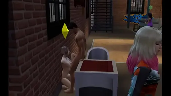 Suuri Sims Blowjob in a club lämmin putki