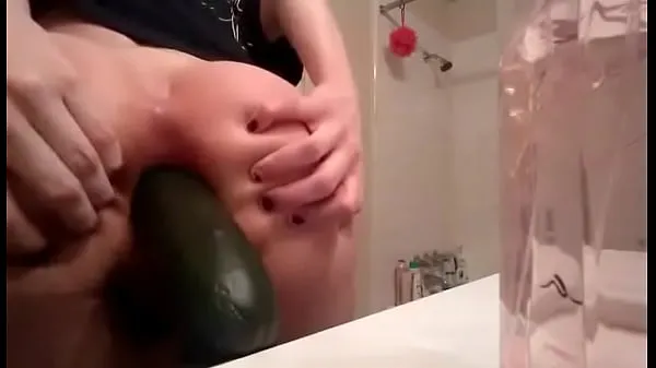 Stort Young blonde gf fists herself and puts a cucumber in ass varmt rör
