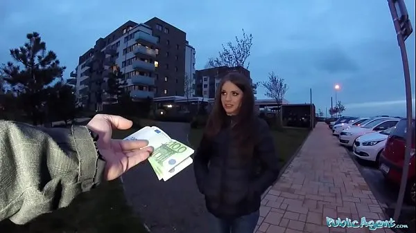 Stort Public Agent Sexy shy Russian babe fucked by a stranger varmt rør