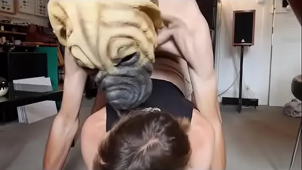 Büyük Dog rides on his mistress to fuck her sıcak Tüp