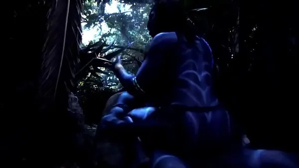 Suuri Avatar Parody lämmin putki