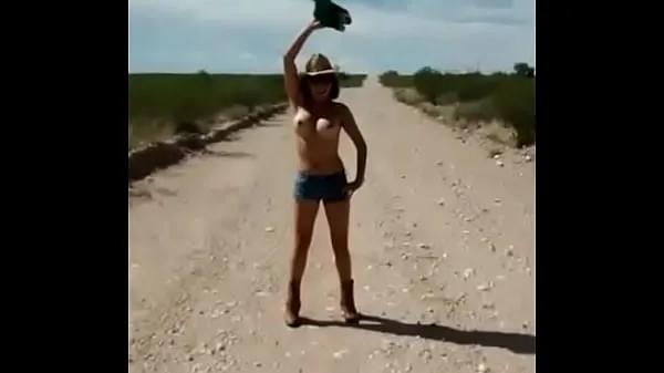 Stort Cowgirl kitten in the Chihuahuan desert varmt rør