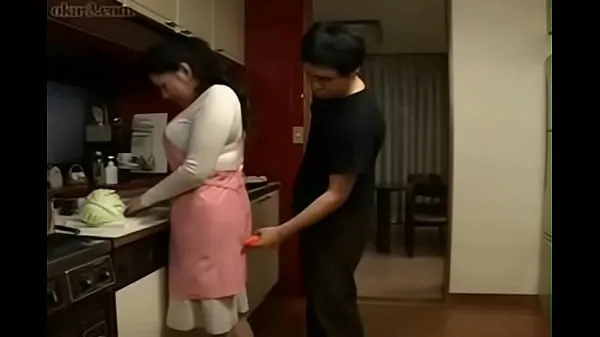 큰 Japanese Step Mom and Son in Kitchen Fun 따뜻한 튜브