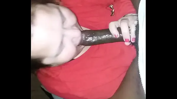 First time sucking this dick أنبوب دافئ كبير