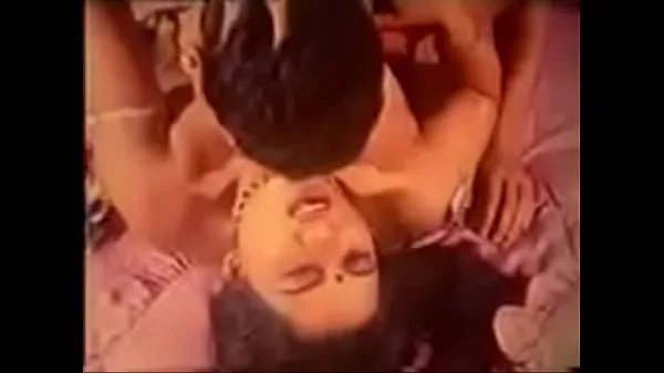 Velká Unseen Nude Song from Erotic Bangla Movie (MUST WATCH teplá trubice