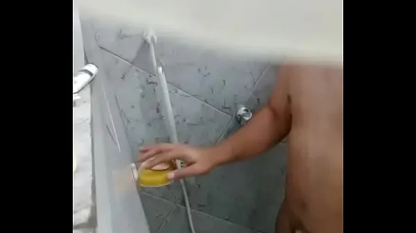 Hitting a hot handjob in the bath my whats 24 981090028 (women only Tiub hangat besar