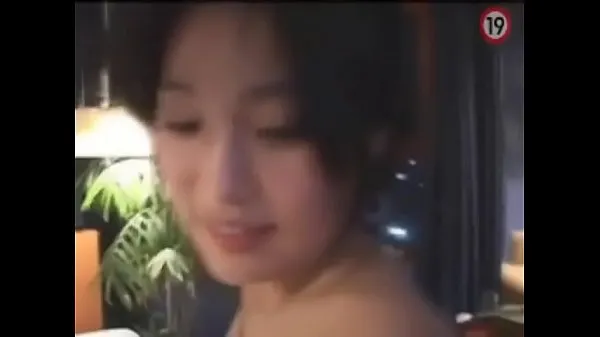 Velika Korean babe Cho-hee sex nude topla cev