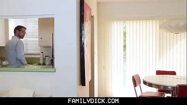 Velká FamilyDick - Tiny twink learns how to fuck his stepdad’s tight hole teplá trubice