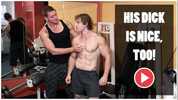 Nagy GAYWIRE - Bareback Sex and Big Muscles In A Public Gym meleg cső