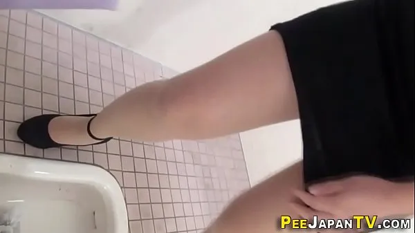 Büyük Japanese skanks urinating sıcak Tüp