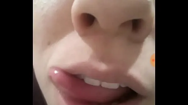 My girlfriend's video call Kiss Tiub hangat besar