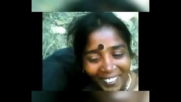 بڑی indian village women fucked hard with her bf in the deep forest گرم ٹیوب