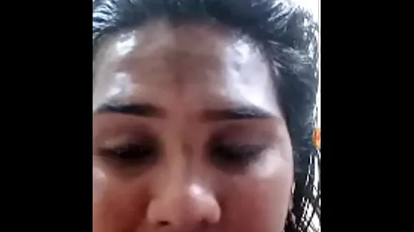 بڑی Kerala girl showing boobs for money ( keerthana Rajesh گرم ٹیوب