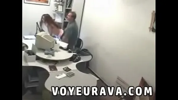 Velika Caught By Security Camera topla cev