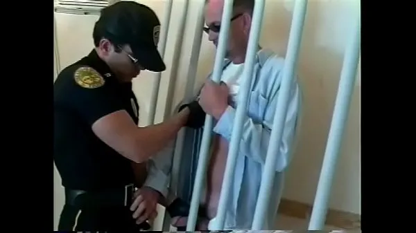 큰 Sexy prisoner gets fucked hard by horny stud after sucking his dick 따뜻한 튜브