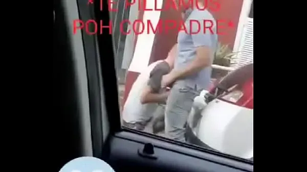 Veľká facebook borra video de hombre mamando a otro teplá trubica