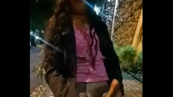 بڑی Soraia Perola exhibiting in public (showing hard cock in the street گرم ٹیوب